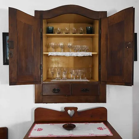 Resort Vidmar - Baroque Villa Near Bled Lesce (Upper Carniola)